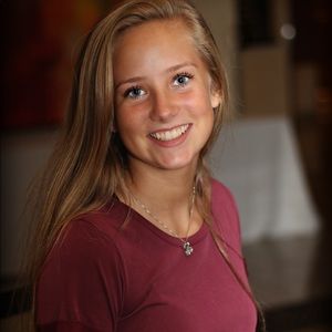 Meet your Posher, Gabrielle